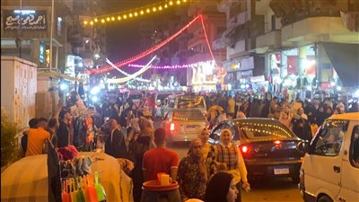 انتعاش في أسواق الملابس قبل ساعات من عيد الفطر المبارك ببورسعيد | صور وفيديو 