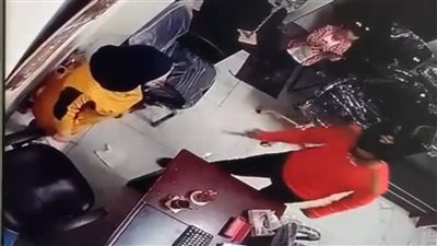 راح لها الشغل وضربها بسبب النفقة.. تفاصيل اعتداء شاب على طليقته بالغربية| صور