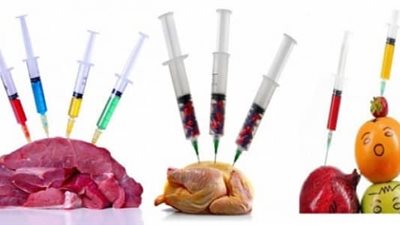 البيئة تنصح بتناول الأطعمة الطازجة لتجنب التلوث بالمضافات الغذائية