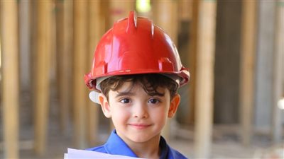 أطفال المنوفية يحتفلون بعيد العمال على طريقتهم الخاصة| صور