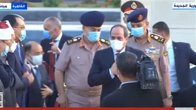 وصول الرئيس السيسي إلى مسجد المشير طنطاوى لأداء صلاة عيد الفطر المبارك 