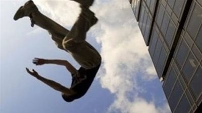 مصرع طالب سقط من الدور العاشر في ظروف غامضة بالمنيا