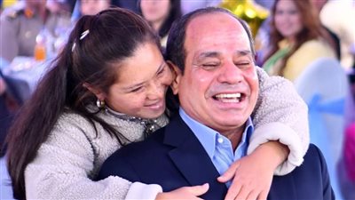 الرئيس الإنسان.. السيسي يكرم أبناء الشهداء ويشاركهم فرحتهم بعيد الفطر المبارك