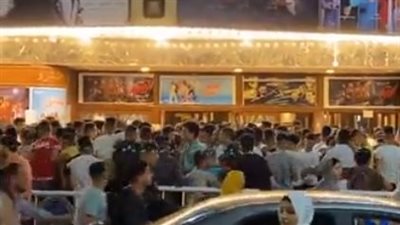 زحام كبير على سينما مترو في وسط البلد خلال أول أيام عيد الفطر | بث مباشر