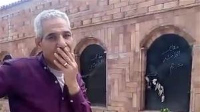 أحد أصدقاء الإعلامي وائل الإبراشي في أول عيد فطر بعد رحيله: بحرص على زيارة قبره باستمرار | بث مباشر 