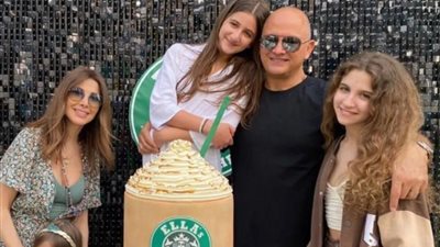 بعد صور عيد ميلادها.. كيف تفاعل الجمهور مع التشابه بين نانسي عجرم وابنتها إيلا؟