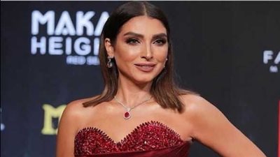 روجينا عن شروط حسين فهمي للقاهرة السينمائي: احترام للمهرجان والفن 