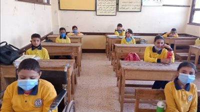 انطلاق امتحانات نهاية العام الدراسي 2023 لطلاب النقل.. اليوم