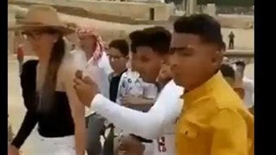 طلب إحاطة بشأن التحرش بالسائحات في الأهرامات: إساءة لسمعة بلدنا