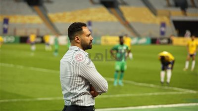 مشادة بين حسني عبد ربه وباهر المحمدي عقب مباراة الإسماعيلي والمصري