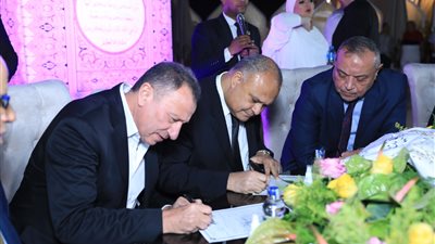 بحضور الداعية خالد الجندي.. الخطيب يشهد على عقد قران ابنة الدكتور سامر يوسف والمهندسة رباب عبد العاطي|صور