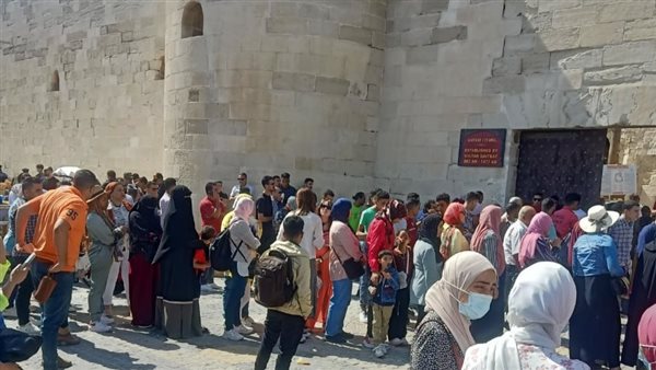 اقبال كبير على قلعة