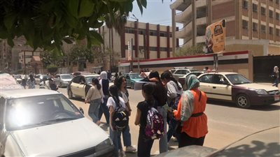 امتحانا العربي والدين يرسمان الابتسامة على وجوه طلاب الصف السادس الابتدائي بالدقهلية |صور