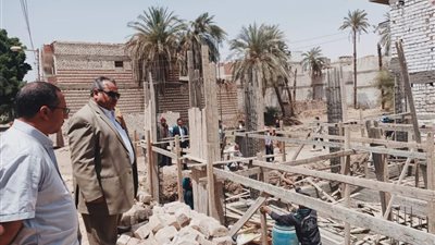رئيس مدينة المنيا يقود حملة لإزالة التعديات بـ البرجاية