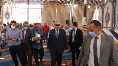 وزير القوى العاملة يتابع تلقي طلبات اللجان النقابية.. و1.9 مليون عامل يختارون 11612 مرشحا