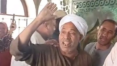 بالزغاريد.. فرحة الأهالي بعودة فتح ضريح سيدي أبو الحجاج الأقصري بعد غلقه 3 سنوات | بث مباشر