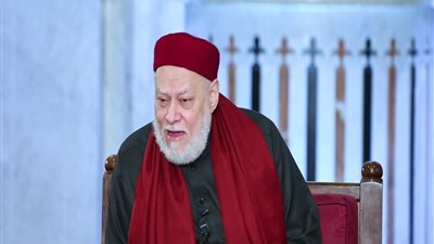بعد الجدل حول فتوى مفتي الجمهورية.. علي جمعة يوضح عقوبة شرب الخمر في الإسلام