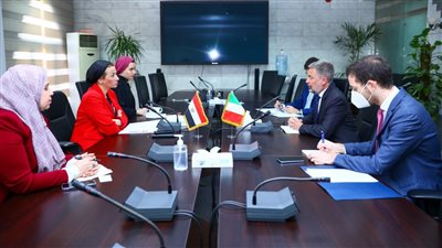 وزيرة البيئة تشيد بالتعاون الثنائي مع الجانب الإيطالي في تطوير المحميات وإدارة المخلفات