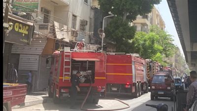 انتداب المعمل الجنائي لفحص أسباب حريق مخزن خردة بالقليوبية 