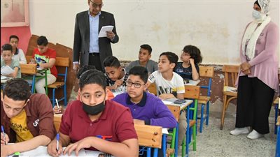 تعليم بورسعيد: انتظام سير امتحانات نهاية العام الدراسي بمدارس إدارة جنوب | صور 