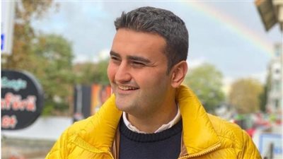 بعد ظهوره في المستشفى.. الشيف بوراك يحتفل برقم قياسي جديد من الإمارات