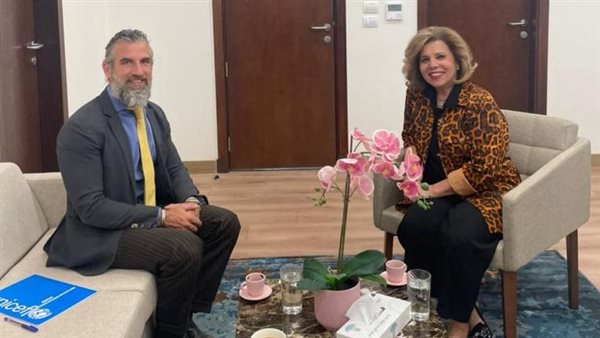 السفيرة مشيرة خطاب