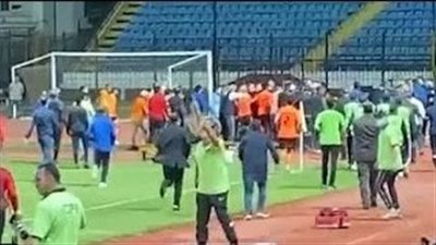 اشتباكات عنيفة بين لاعبي فاركو وفيوتشر عقب انتهاء المباراة |صور