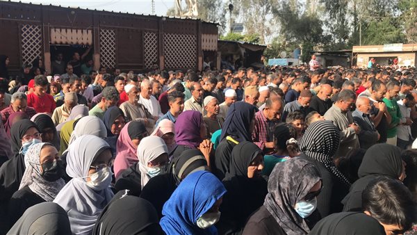 جانب من تشيع الجثمان