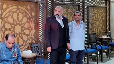 بحضور أشرف زكي.. بدء عزاء والد الفنان محسن منصور في مسجد الحامدية الشاذلية | بث مباشر