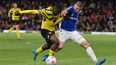 ليستر سيتي يكتسح نورويتش بثلاثية.. وإيفرتون يتعادل سلبيا مع واتفورد بالبريميرليج