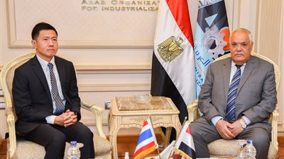 رئيس العربية للتصنيع يبحث مع سفير تايلاند بالقاهرة تعميق التصنيع المحلي وتوطين التكنولوجيا