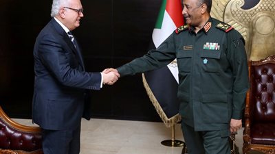 خلال لقائه الوفد المصري.. البرهان يشدد على خصوصية العلاقات السودانية المصرية 