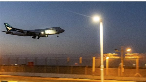 كان على متن الطائرة