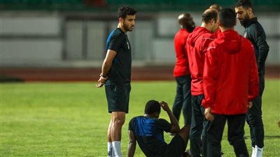 موسيماني يطمئن على لويس ميكيسوني بعد الإصابة