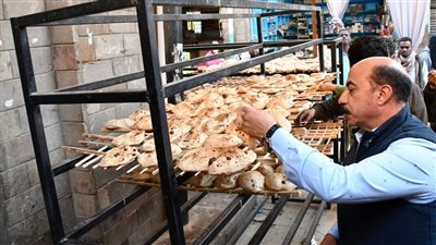 محافظ أسوان: لن نسمح بأي فساد أو تلاعب في الأسعار والاتجار بقوت الشعب 