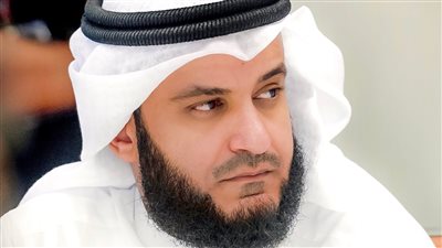 مشاري العفاسي ناعيًا الشيخ خليفة بن زايد: اللهم اغفر له وأعظم أجر إخواننا أهل ⁧‫الإمارات