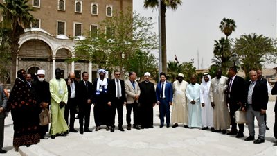 جولة تثقيفية للمشاركين بدورة الإذاعات الإسلامية بمصاحبة وزير الأوقاف | صور