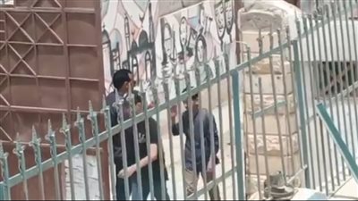 هتوحشوني يا أولادي.. مدير مدرسة بالفيوم يودع طلابه في نهاية الامتحانات| فيديو