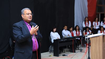 رئيس الإنجيلية يشارك في رسامة القس ميشيل ناجي قسًّا وراعيًا لكنيسة العاشر من رمضان