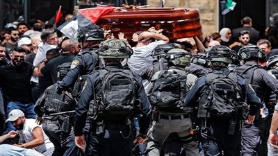 بعد الاعتداء على جنازة شيرين أبو عاقلة.. مبروك عطية يدعو لوحدة الأمة العربية: مش بالشير ولا بالهيجان