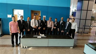 جمارك مطار الغردقة تحبط محاولة تهريب عدد من حقن الأورام وسبيكة ذهبية