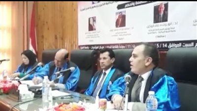 بث مباشر | وزير الشباب يحضر مناقشة إحدى رسائل الدكتوراه خلال تفقده بعض المنشآت بـ المنيا