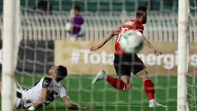 الأهلي ووفاق سطيف.. أحمد عبد القادر يسجل الهدف الأول ويقتل المباراة مبكرًا