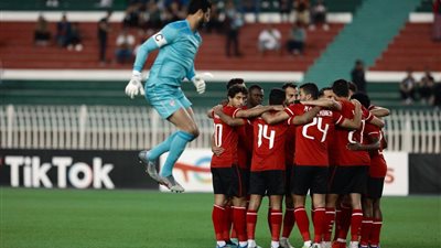 أزمة للأحمر.. شوبير يعلن غياب 5 لاعبين عن الأهلي بمباراة البنك الأهلي في الدوري