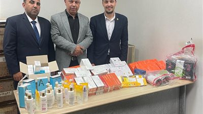 جمارك برج العرب تضبط محاولتي تهريب إكسسوارات ومستحضرات التجميل 