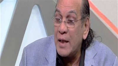 منير مكرم لـ أشرف زكي: وقفتك مع ابني بعدما تعرض لحادث موت لا تقدر بنفائس العالم