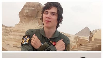 أصغر طيار في العالم يصل مطار أكتوبر في رحلته لدخول موسوعة جينيس