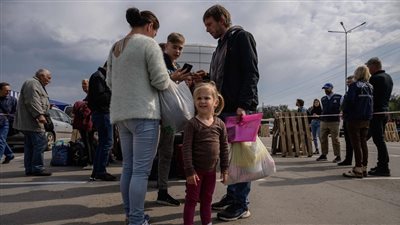 عمدة ماريوبول: وصول نحو 1000 سيارة ضمن أكبر قافلة لإجلاء المدنيين