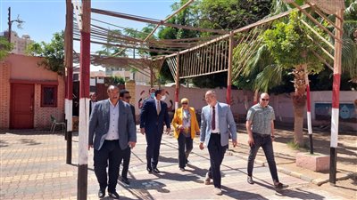 محافظ الفيوم يتفقد لجان امتحانات الشهادة الإعدادية: نوفر الأجواء المناسبة للطلاب