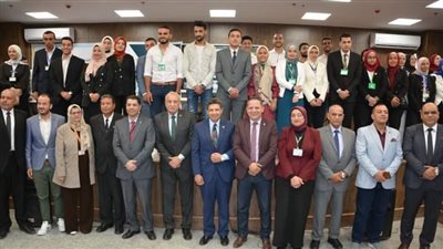 وزير التعليم العالي يستعرض تقريرًا حول نتائج المؤتمر الطلابي علماء المستقبل 5 بجامعة دمياط